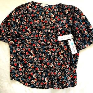 Nine Britton NWT- Button down blouse -Medium